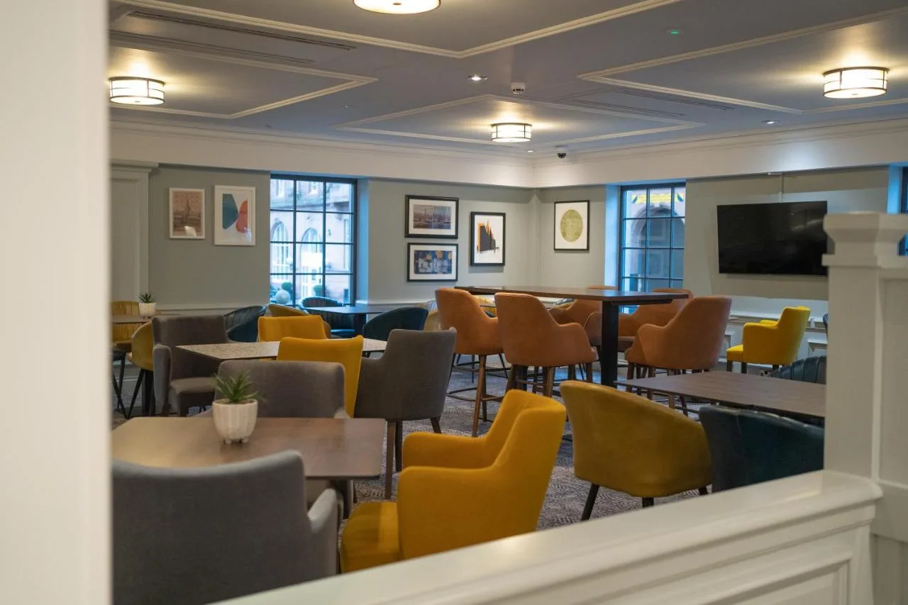 Bar and lounge seating